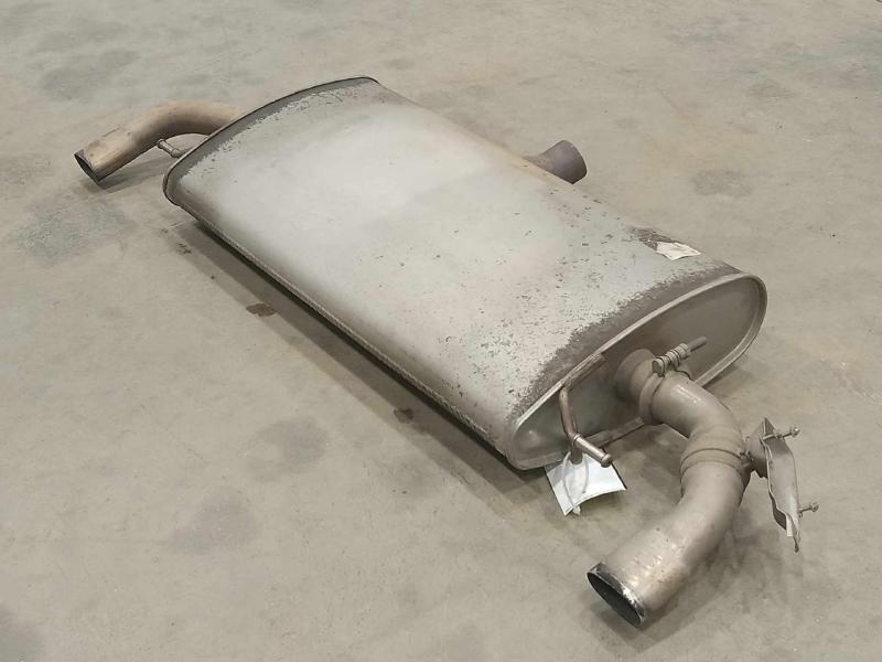 2016-2018 Volvo XC90 T6 Rear Exhaust Muffler Genuine OEM Part 31686589
