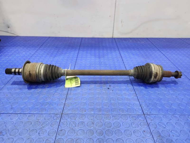 2013 Chrysler 300 Axle Shaft