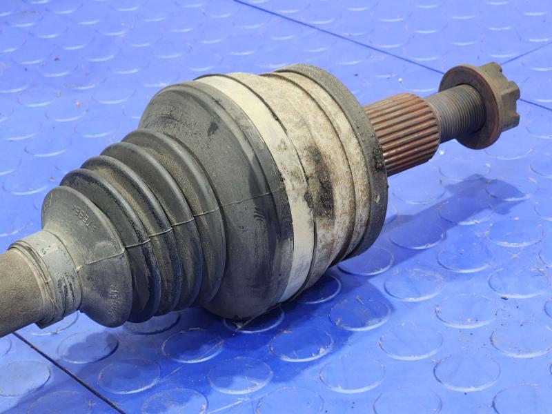 2013 Chrysler 300 Axle Shaft