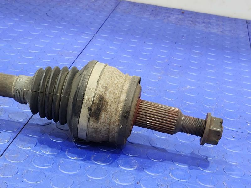 2013 Chrysler 300 Axle Shaft