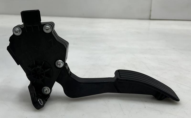 2015 Subaru Crosstrek Pedal Assembly