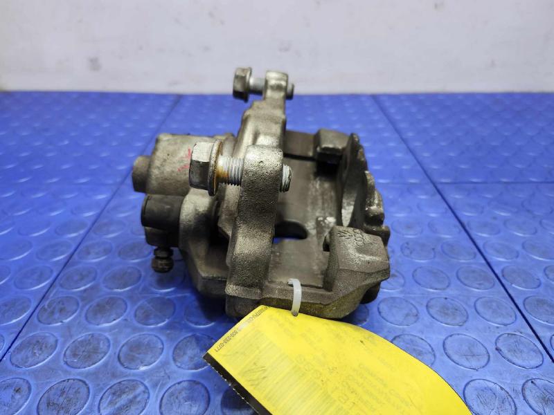 2013 Volkswagen Beetle Caliper
