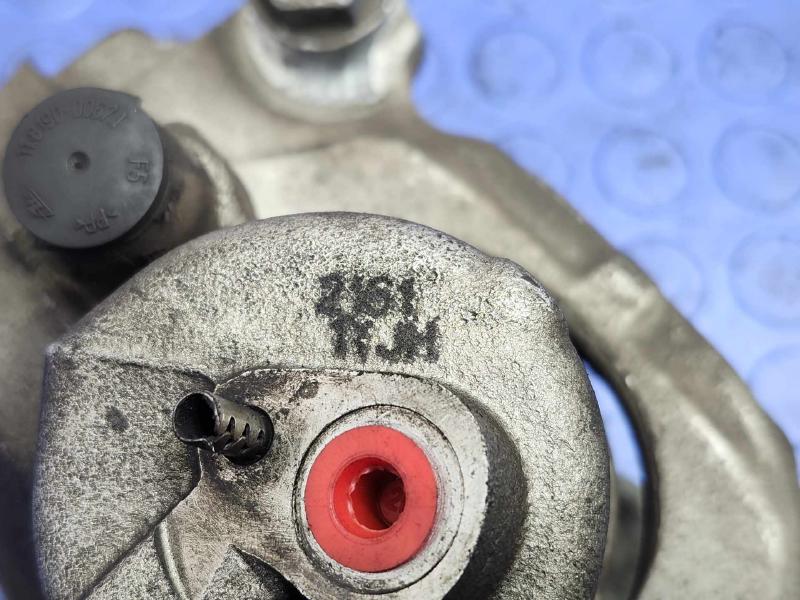 2013 Volkswagen Beetle Caliper