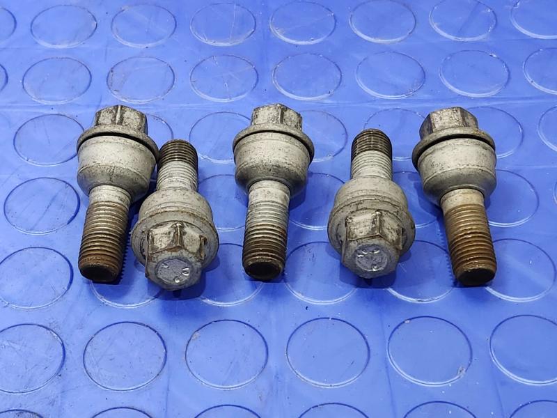 2018 Audi Q7 Lug Nuts