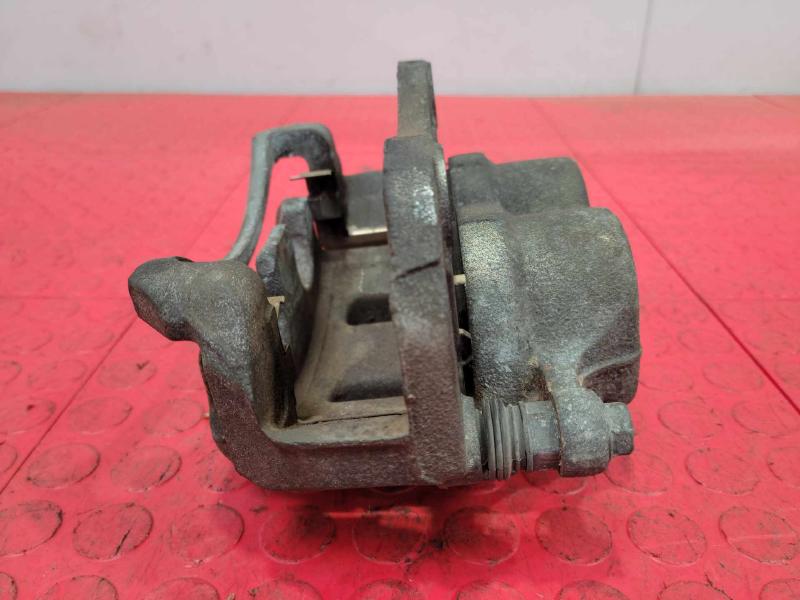 2008 Saturn Vue Caliper