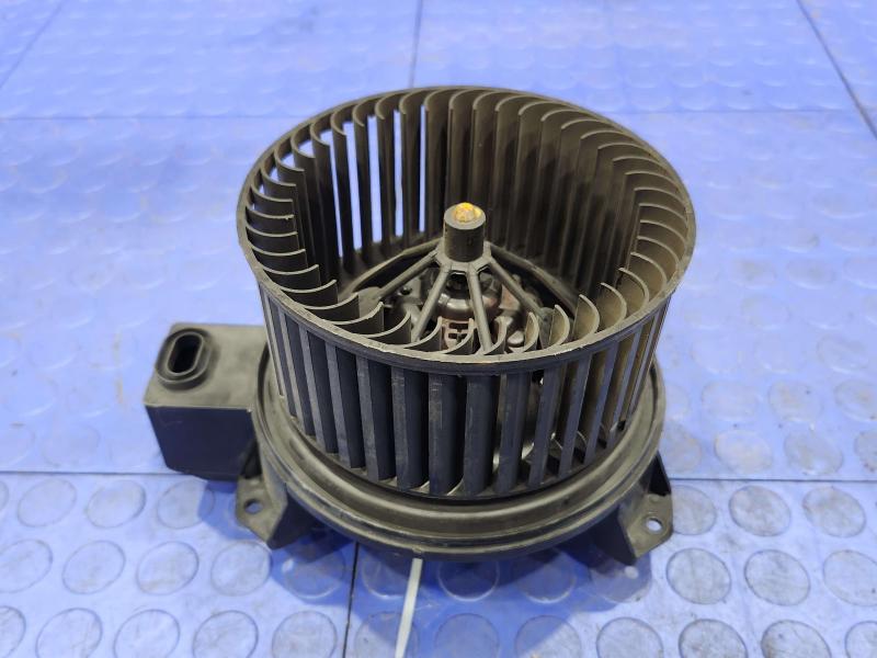 2014 Ford Explorer Blower Motor
