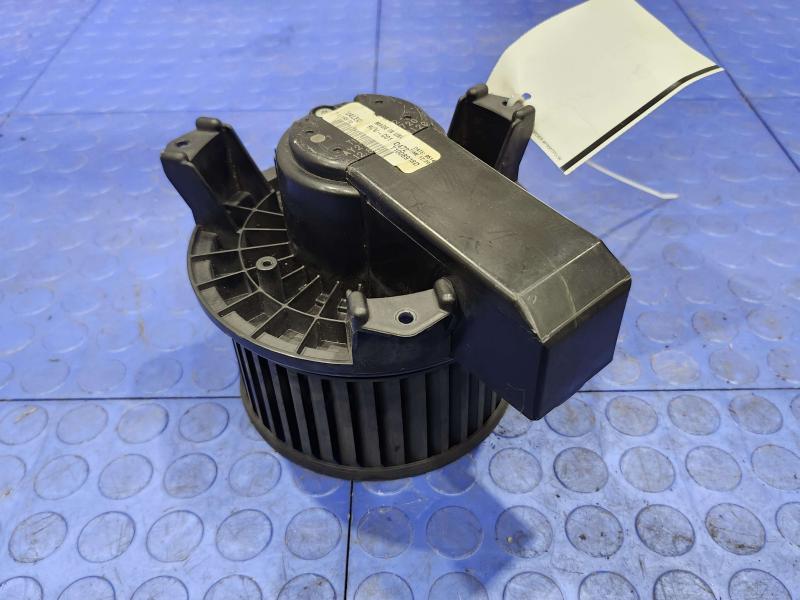 2014 Ford Explorer Blower Motor