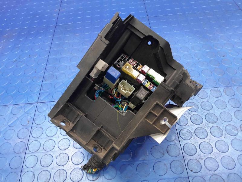 2014 Nissan Versa Engine Fuse Box