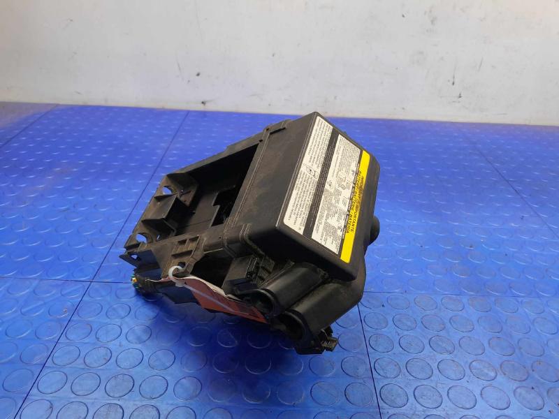 2014 Nissan Versa Engine Fuse Box