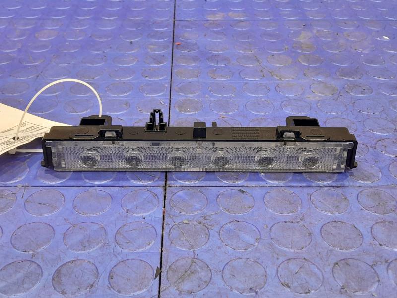 2020 Volkswagen Passat 3Rd Brake Light Avoidance Lamp