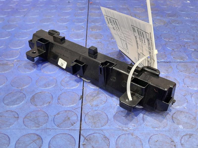 2020 Volkswagen Passat 3Rd Brake Light Avoidance Lamp