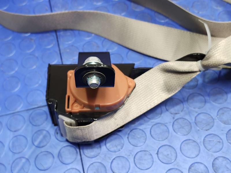 2016 Kia Sedona Rear Seat Belt