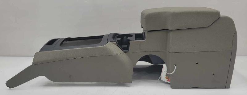 2005 - 2010 Jeep Grand Cherokee Center Floor Console Assembly - Khaki OEM 1BJ01BD1AC