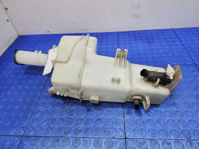 2016 Kia Sedona Washer Bottle