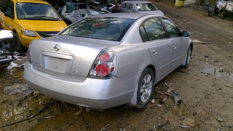 2006 Nissan Altima Transmission Assy.