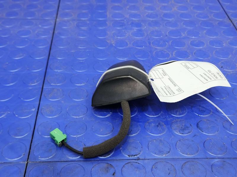 2017-2021 Nissan Titan Radio Antenna Assembly Genuine OEM 282089BL0B