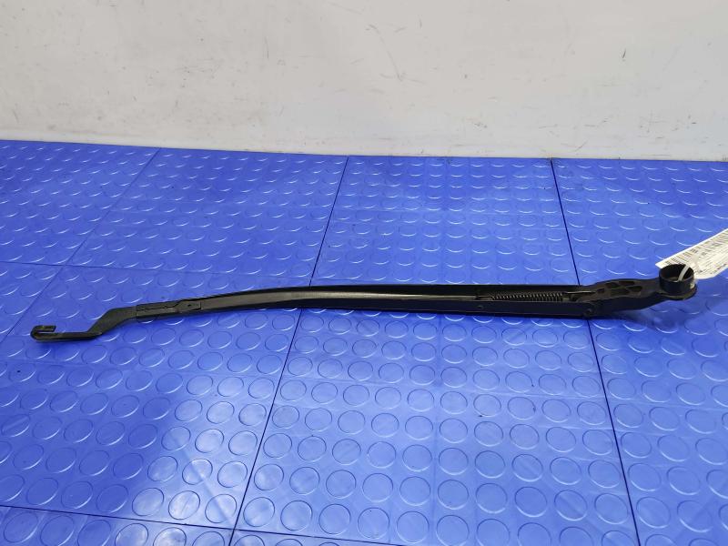 2008 Lexus LS 460 Wiper Arm