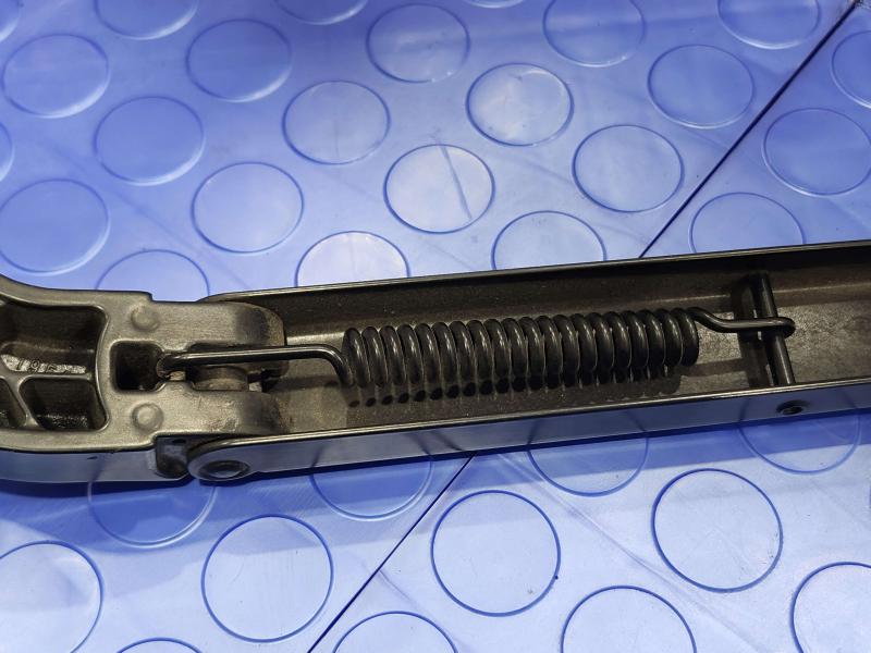 2008 Lexus LS 460 Wiper Arm