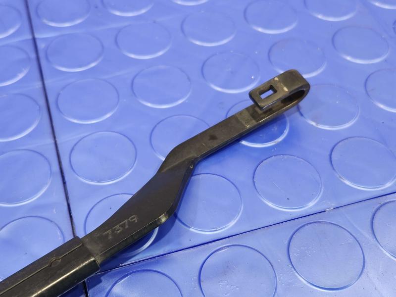 2008 Lexus LS 460 Wiper Arm