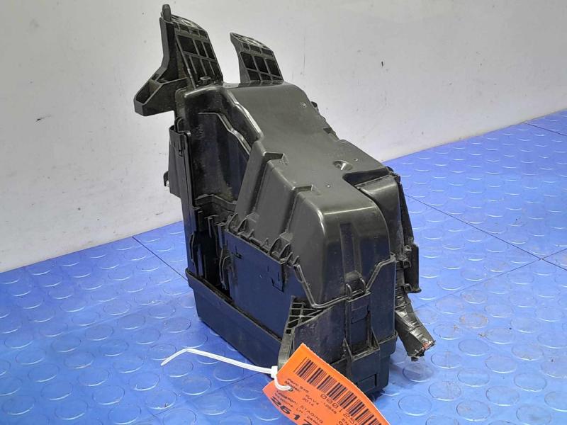 2014 Toyota RAV4 Engine Fuse Box