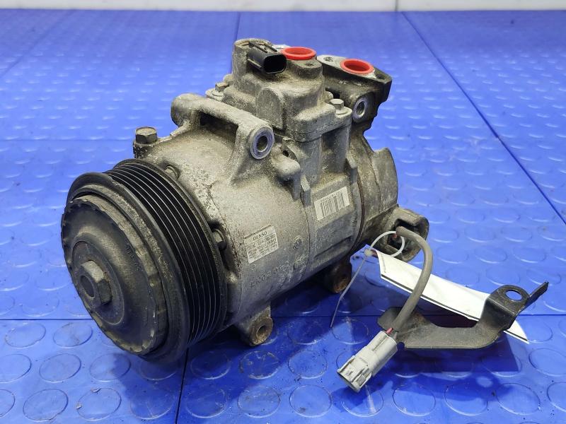 2010-2012 Subaru Legacy Outback 2.5L AC Compressor Assembly OEM 73111AJ00A