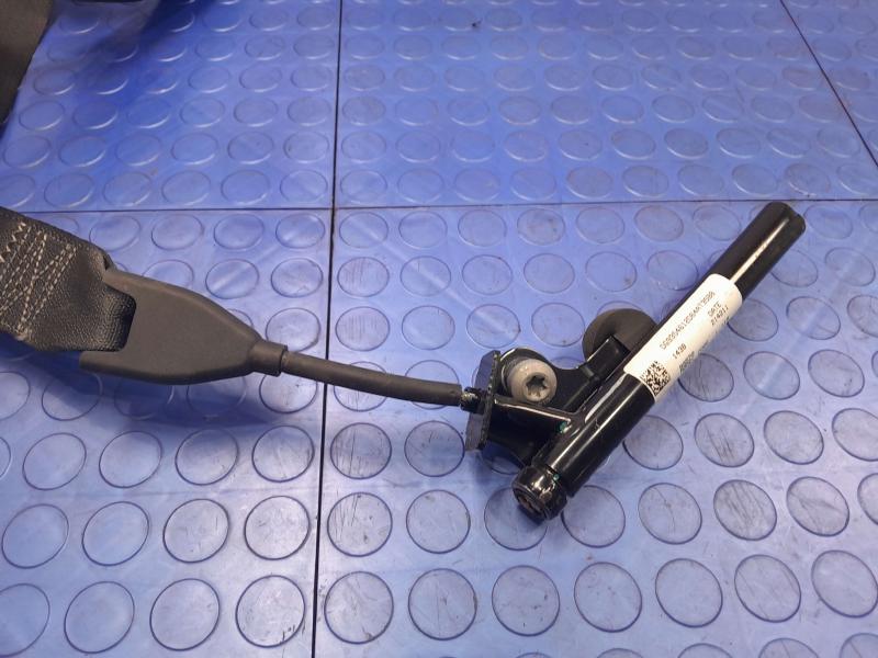2015 Ford Fusion Front Seat Belt