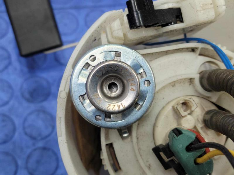 2013 Cadillac Escalade Fuel Pump