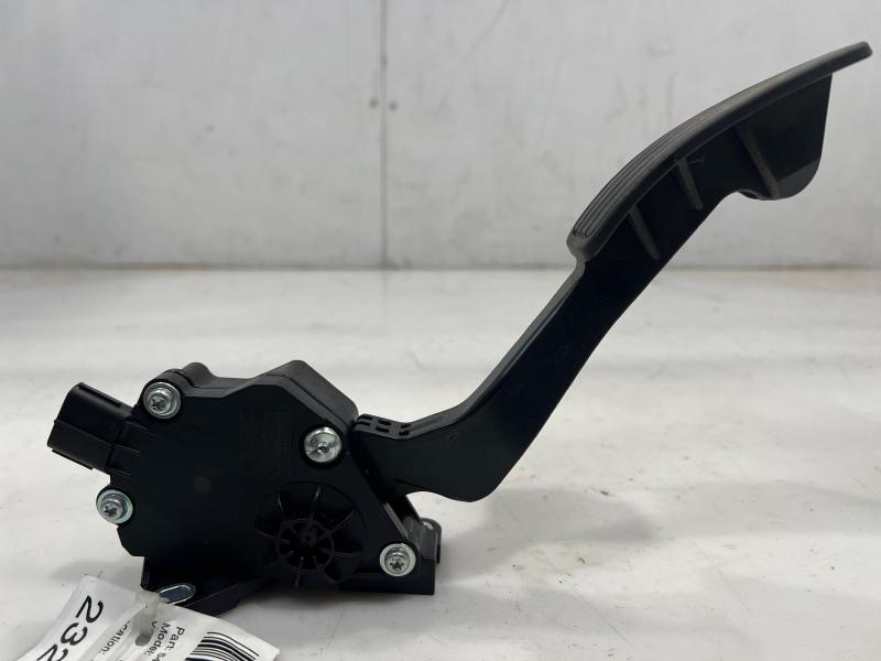 2017 - 2023 Subaru Impreza Accelerator Pedal Assembly OEM 36010FL031