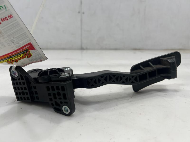 2017 - 2023 Subaru Impreza Accelerator Pedal Assembly OEM 36010FL031