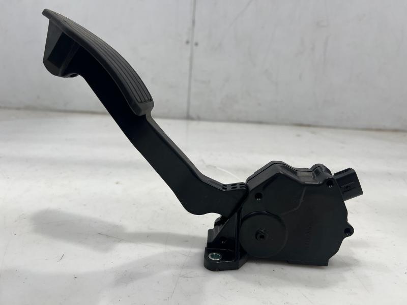 2017 - 2023 Subaru Impreza Accelerator Pedal Assembly OEM 36010FL031
