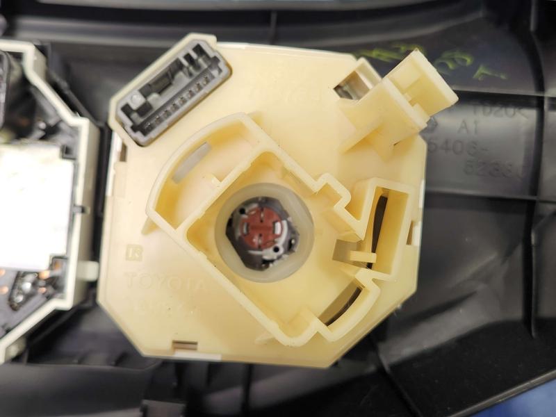 2013 Toyota Yaris Heater A/C Control