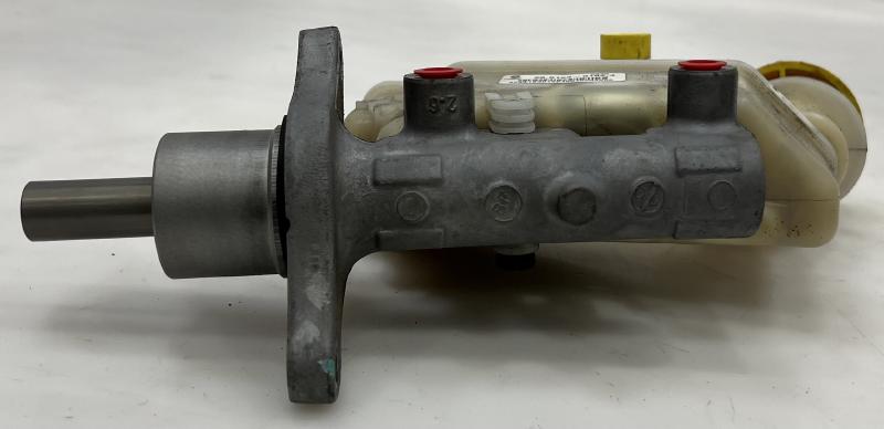 2013 - 2016 Dodge Dart Brake Master Cylinder Assembly OEM 68192615AA