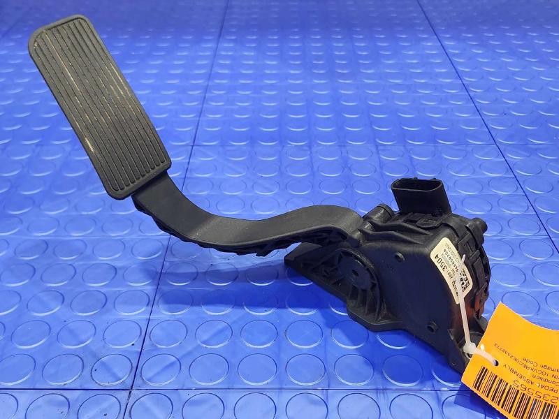 2014 Chevrolet Silverado 1500 Pedal Assembly