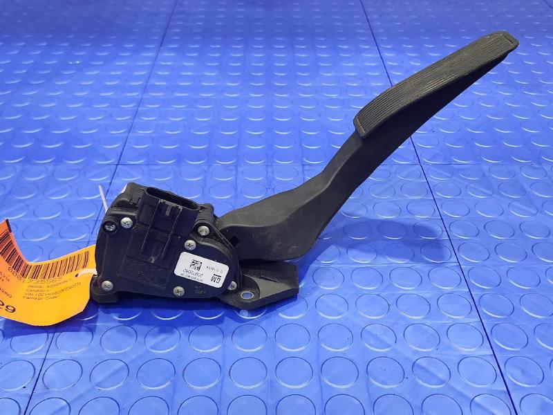 2014 Chevrolet Silverado 1500 Pedal Assembly