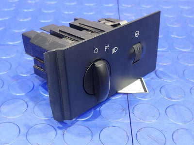 2005 Ford F-350 Super Duty Headlight Switch (Dash Mtd)