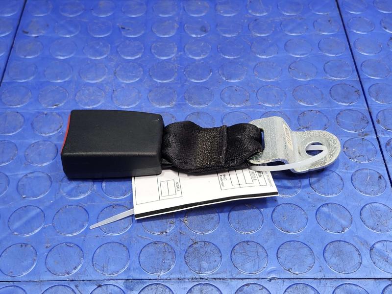 2012 Dodge Grand Caravan Rear Seat Belt