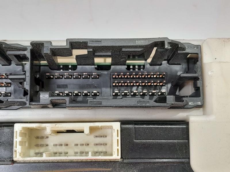 2016-2018 Toyota Prius 1.8L Network Multiplex Control Module OEM 89221-47440