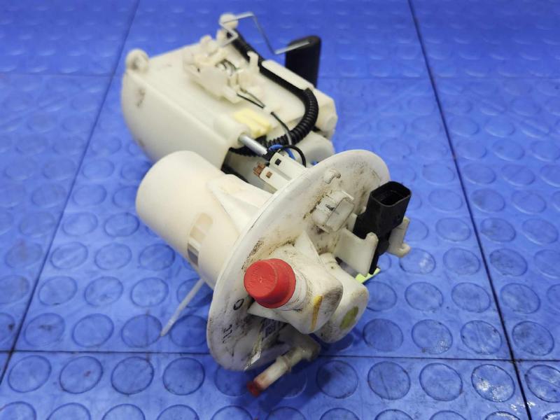 2012-2014 Hyundai Veloster Fuel Pump Assembly Genuine OEM 311102V500