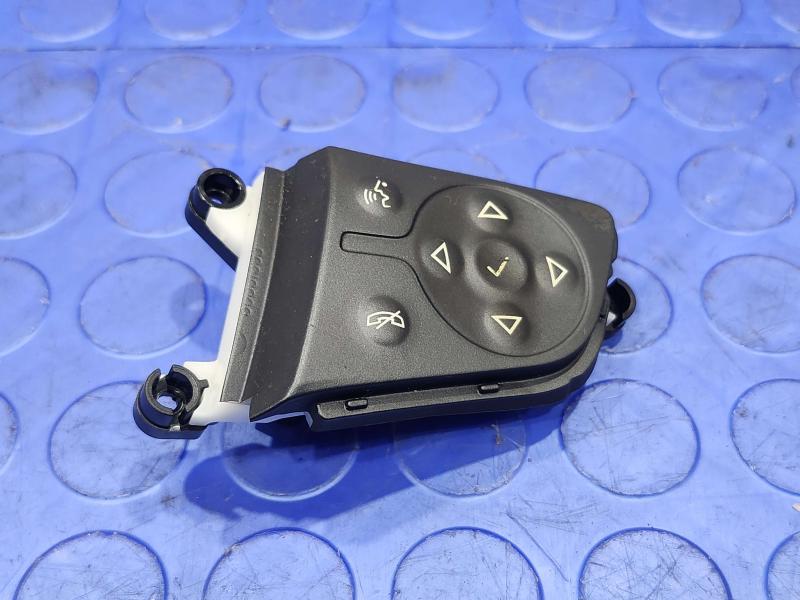 2015 GMC Yukon XL Combination Switch