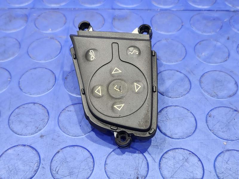 2015 GMC Yukon XL Combination Switch