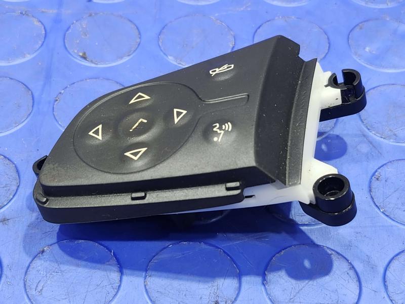 2015 GMC Yukon XL Combination Switch