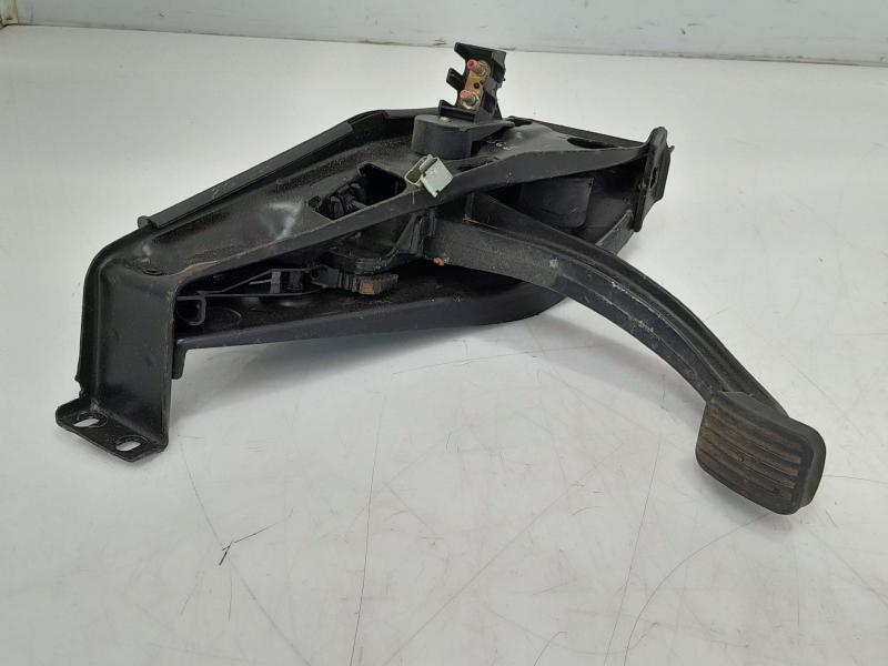 1986-1991 MERCEDES W126 420SEL PARKING BRAKE PEDAL EMERGENCY 1264270601 OEM