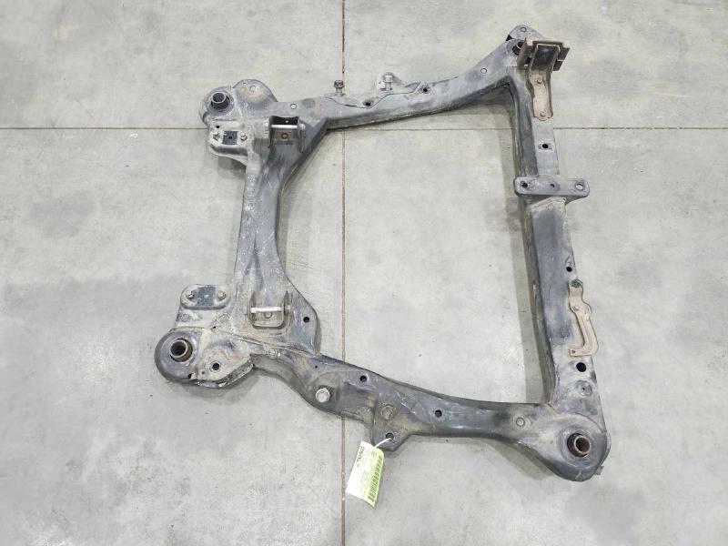 2015 Toyota Avalon Crossmember/Cradle/Undercarria