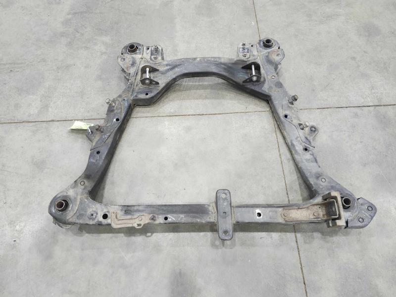 2015 Toyota Avalon Crossmember/Cradle/Undercarria