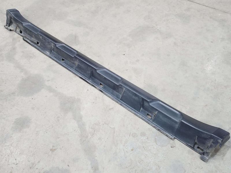 2012 Subaru Legacy Rocker Moulding