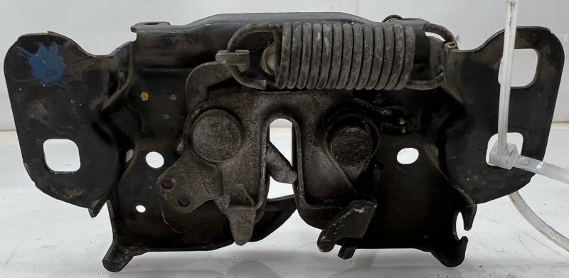 2007 - 2017 Jeep Patriot Hood Latch Assembly w/o Remote Start OEM 4589801AA