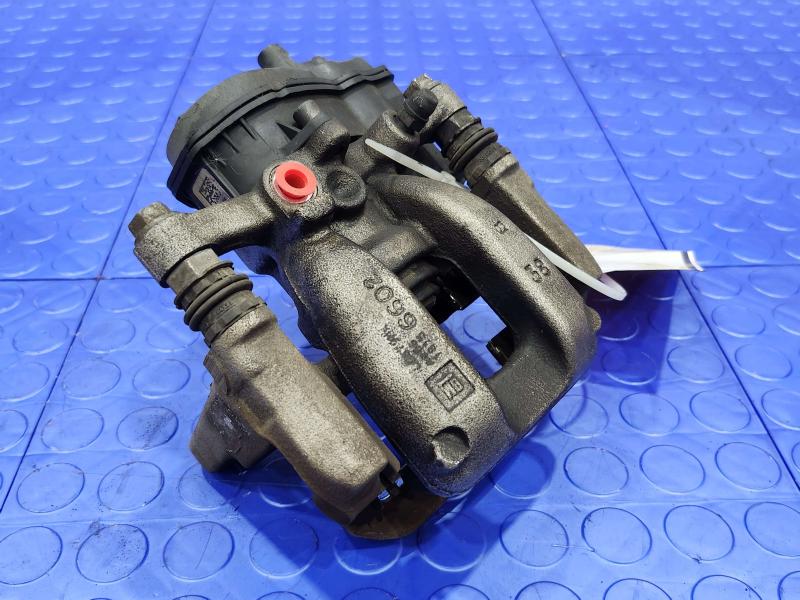 2018 Chevrolet Equinox Caliper