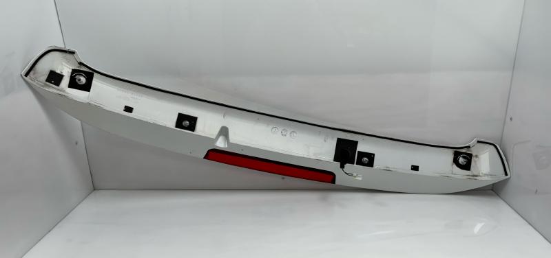 2009 Hyundai Santa Fe Rear Spoiler