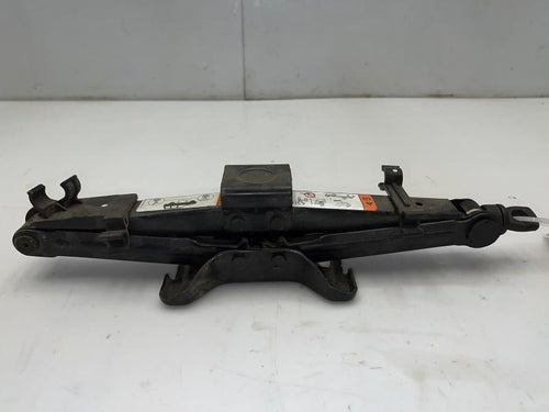 2001 - 2007 Ford Escape Mercury Mariner Spare Tire Tool Jack Kit OEM