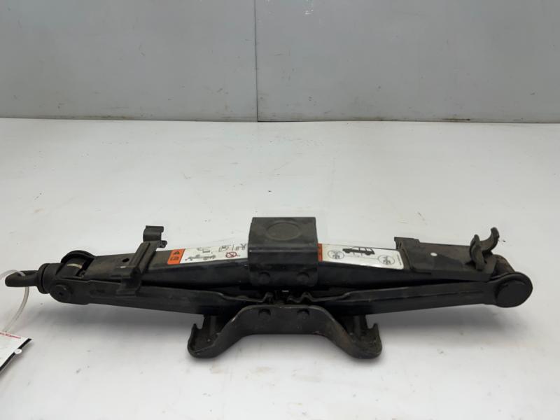 2001 - 2007 Ford Escape Mercury Mariner Spare Tire Tool Jack Kit OEM